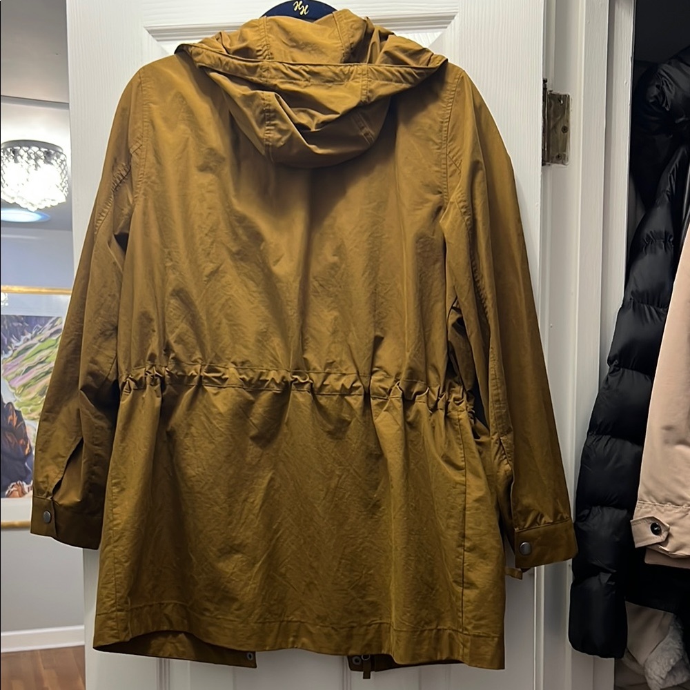 Women's Petite Hooded Rain Jacket: Eddie Bauer Trekker Trench - Picture 3 of 3